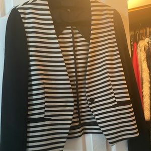 Blazer size 4 Judith & Charles